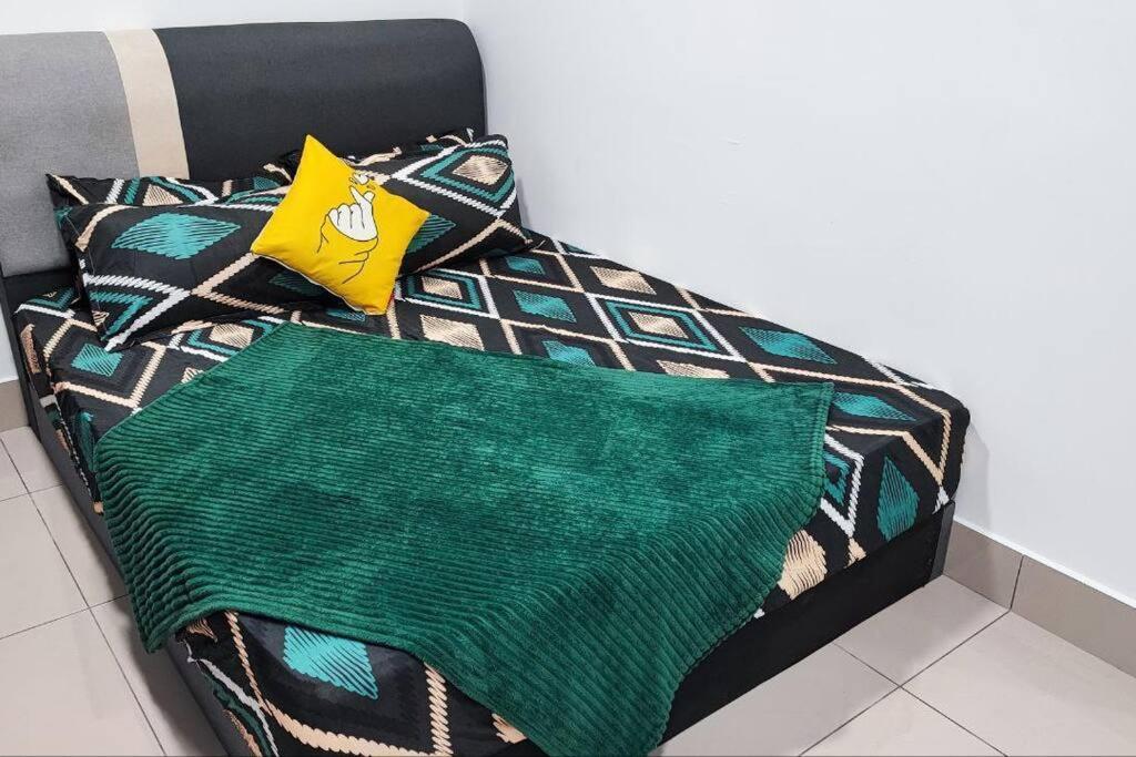 10A Yolo Budget Condo Куала-Лумпур Екстер'єр фото